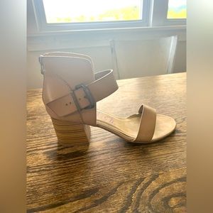 Blowfish Heels!!!! 🐡👠